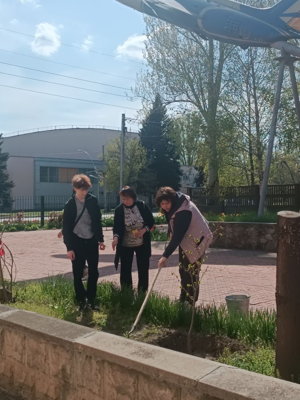 Сьогодні в дружній та натхненній атмосфері відбулася екотолока за участі колег та студентів.