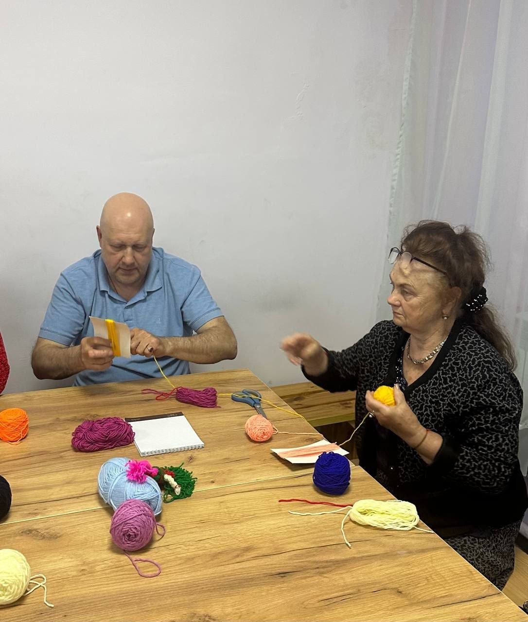 🖌️🎨🧶🧵27 травня відбулося, в нашому чудовому колективі-
релаксаційне арт- заняття по виготовленню Ляльки- Мотанки на здоров'я